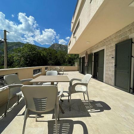Villa Pul Risan Exteriér fotografie