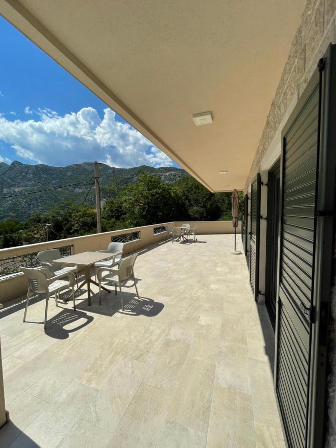 Villa Pul Risan Exteriér fotografie