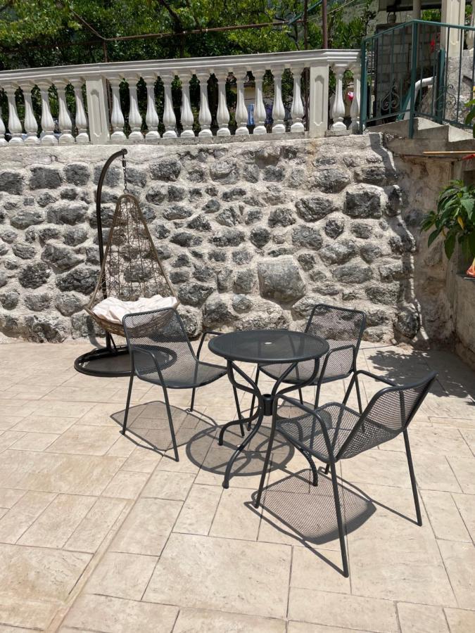 Villa Pul Risan Exteriér fotografie