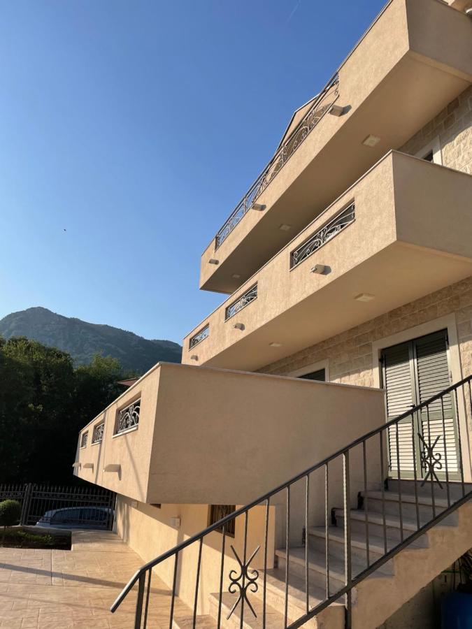 Villa Pul Risan Exteriér fotografie