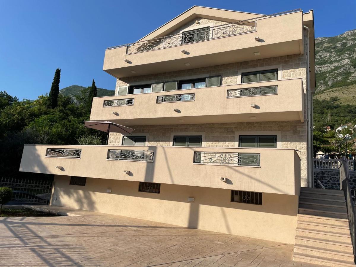 Villa Pul Risan Exteriér fotografie